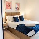 Riverside Dock 2br Parking דירה לידס