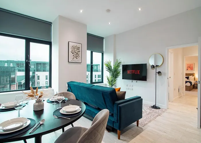 2br River View Dock L Free Parking Leeds (West Yorkshire)