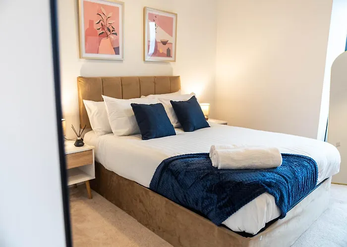 2br River View Dock L Free Parking דירה לידס