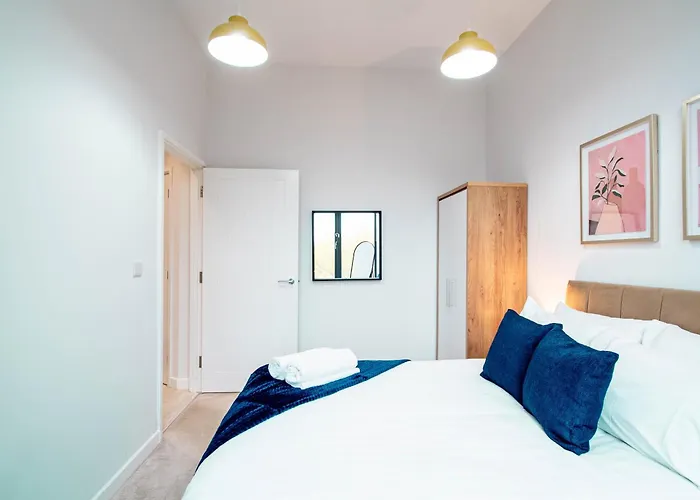 2br River View Dock L Free Parking לידס