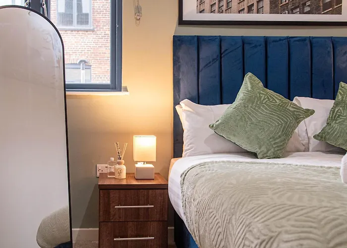 2br River View Dock L Free Parking *